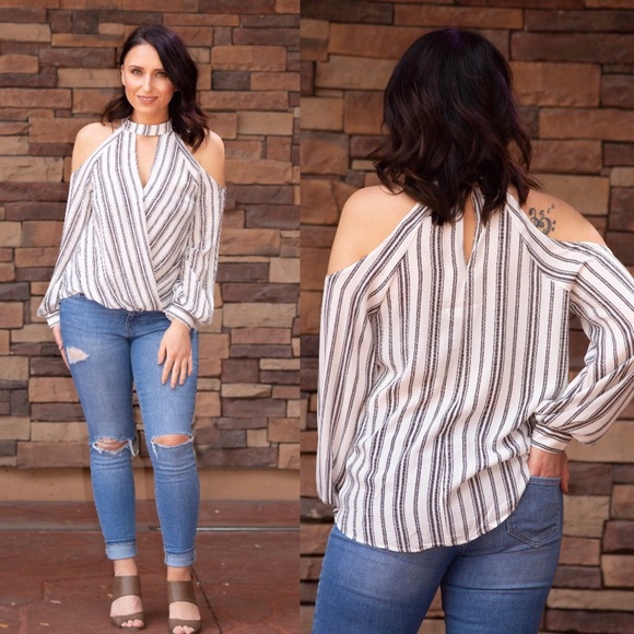 :::SALE:::: Beautiful black/white striped blouse - Picture 1 of 3